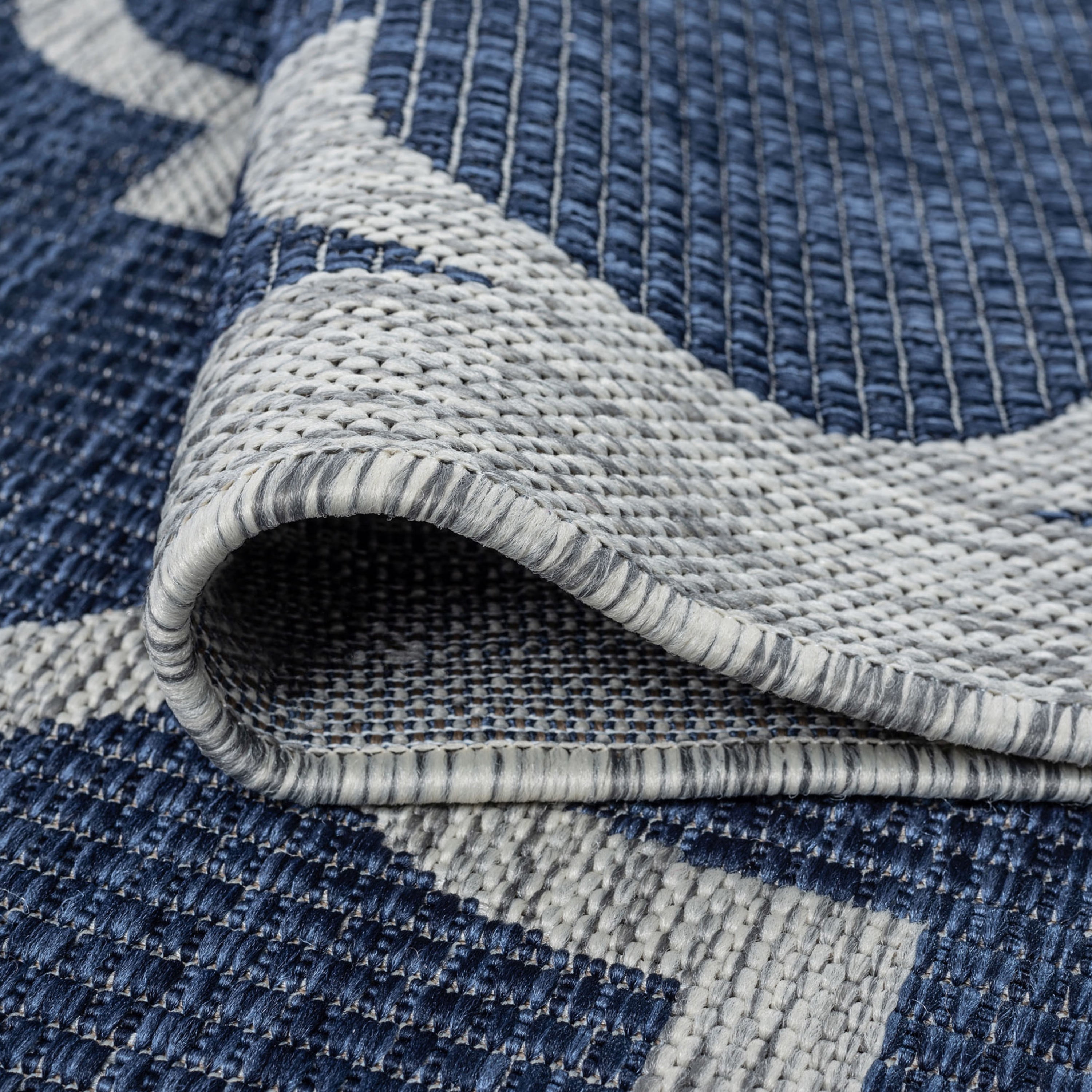 Veranda Contemporary 5' x 7' Navy and Light Gray Polypropylene Outdoor Area Rug