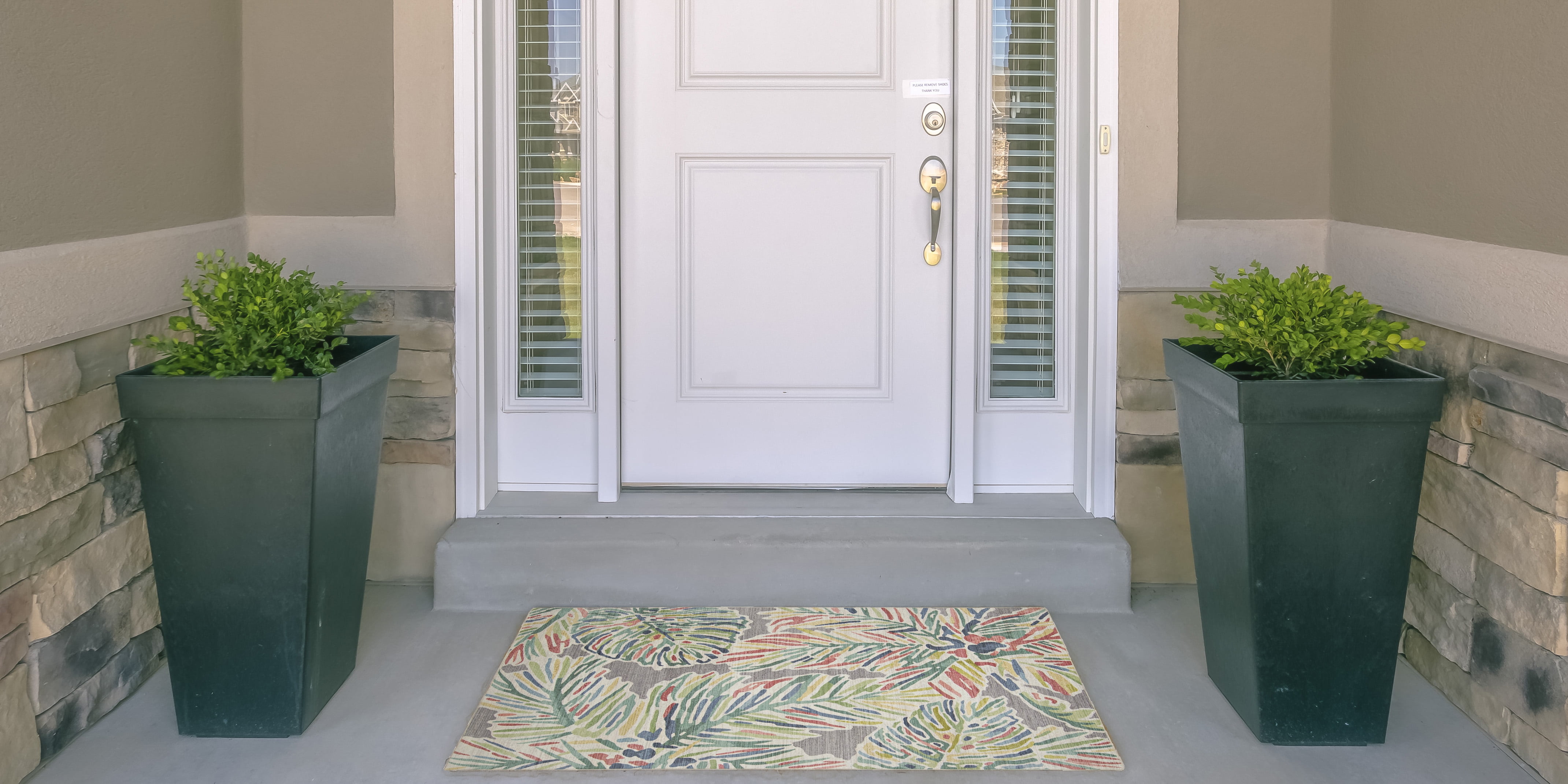 Linon Outdoor Washable Area Rug Collection, Grey and Green, 2' x 3'