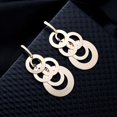 thumbnail image 3 of Pendientes largos de aleación con círculo redondo multicapa para mujer (oro), 3 of 5