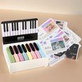 thumbnail image 1 of Calendario de piano Taylor 2025 Calendario de escritorio para piano Mini calendario de piano Regalo para fanáticos, 1 of 6