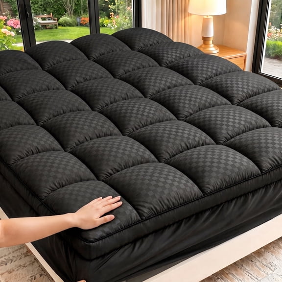 Summer Breathable Cooling Mattress Cushion, Deep Pocket Fits Up To 15 Inches, Skin-Friendly Breathable Fabric, Machine Washable, Multiple Sizes Available(Black,Twin)