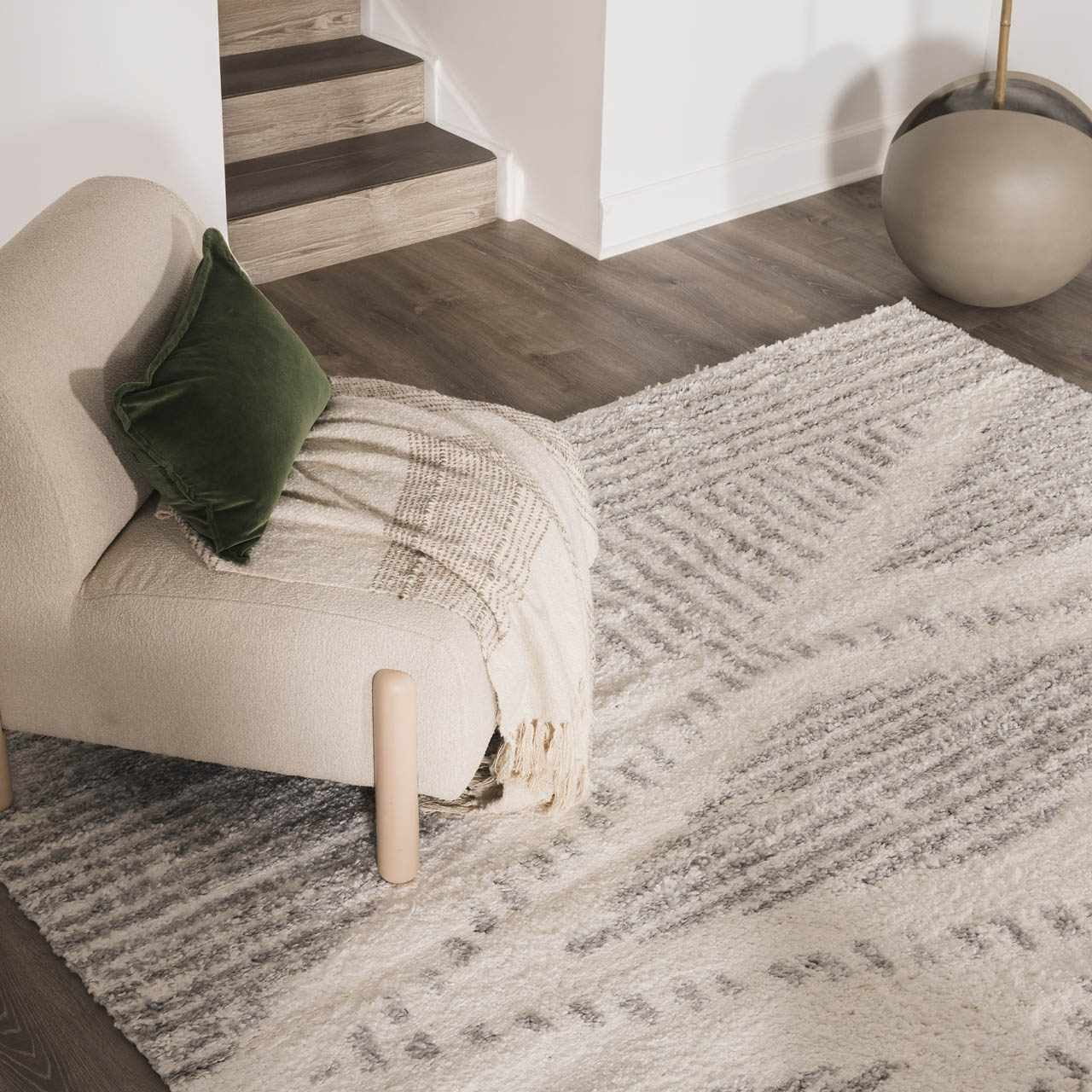 BoutiqueRugs Gala Boho Moroccan Geometric Shag Runner Area Rug - High Pile Super Soft Carpet for Hallway, Kitchen, Bathroom - Light Gray, White - 2'7" x 7'3" Runner