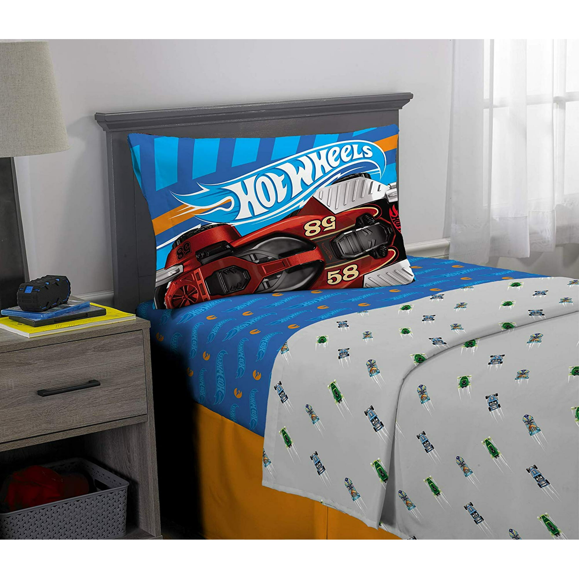 Hot Wheels Fast Place Twin Full Reversible Comforter And Sham