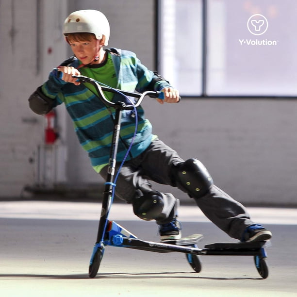 Yフリッカー　(Y Fliker Carver C3 /Yvolution) Yvolution Y Fliker Carver C3 Foldable Wiggle Drift Scooter for