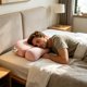 thumbnail image 4 of Almohada refrescante de seda con funda extraíble, almohada de apoyo para dormir para cabeza y cuello, almohada transpirable y ergonómica para el hogar y el dormitorio., 4 of 6