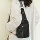 thumbnail image 5 of Bolso de pecho Qarigey estilo Retro europeo y americano para niñas textura de cuero suave individual de moda color Beige, 5 of 6