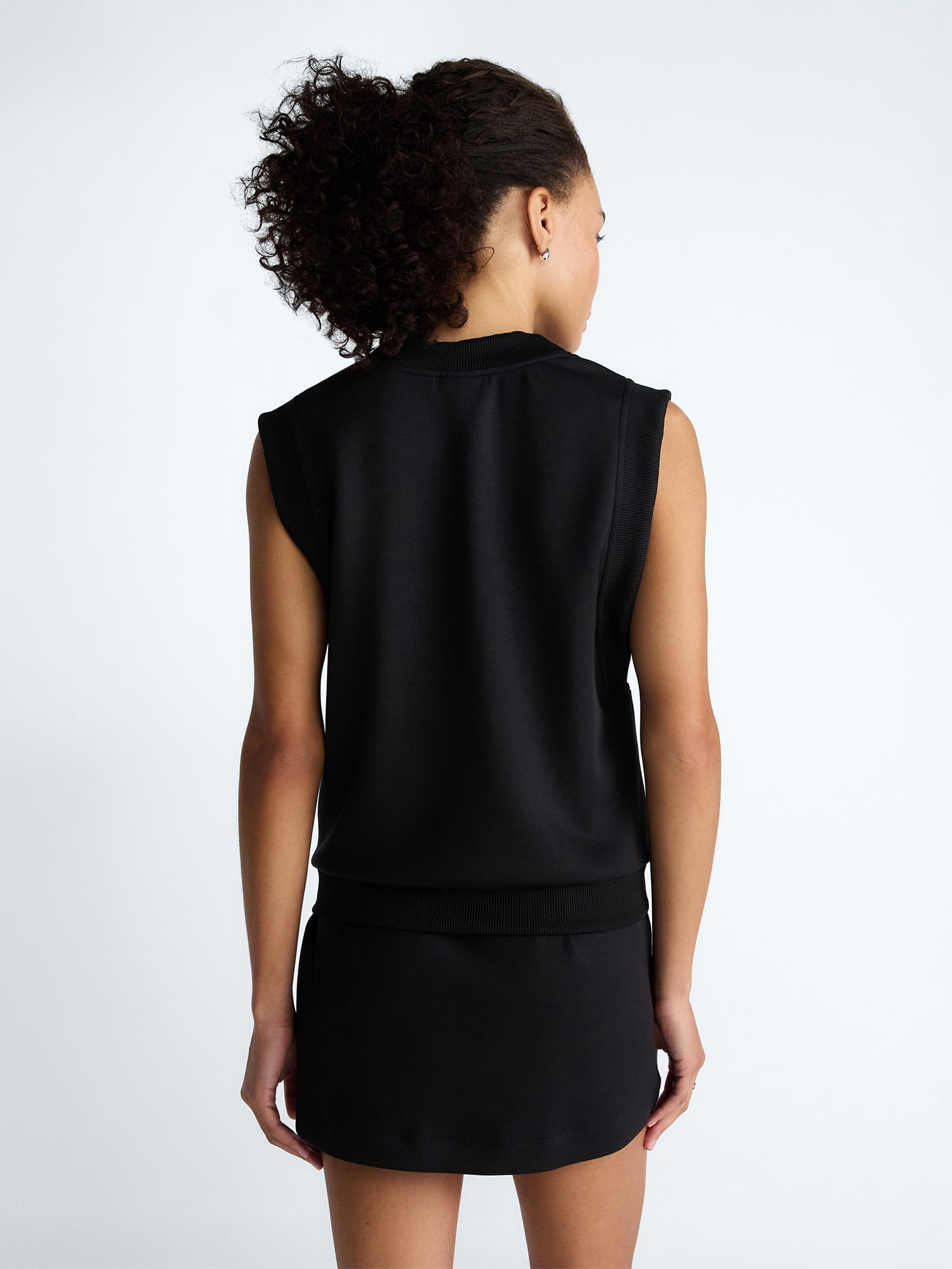 Scoop Women's Scubaknit Sleeveless Deep V-Neck Top, Sizes XS-XXL