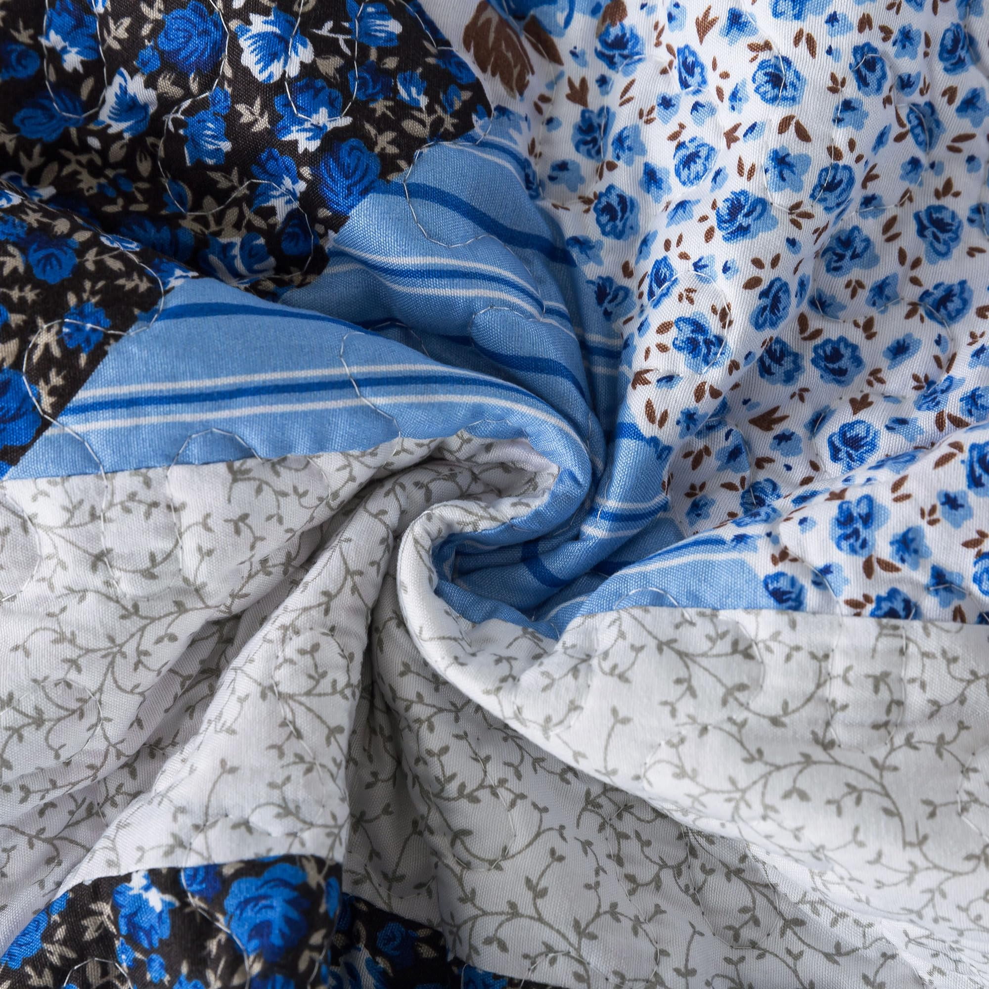 HoneiLife Quilts King Size - 3 Piece Microfiber Quilt set Reversible Bedspreads Patchwork Coverlets Floral Bedding Set All Season, Blue and White