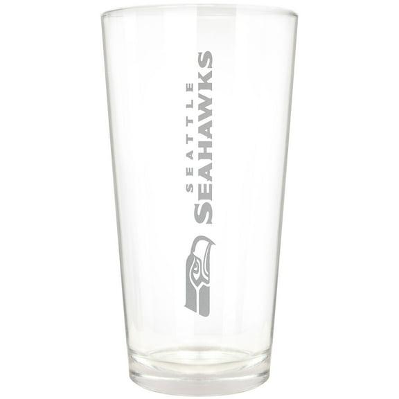 Seattle Seahawks Etched 16oz. Vertical Rally Cry Pint Glass