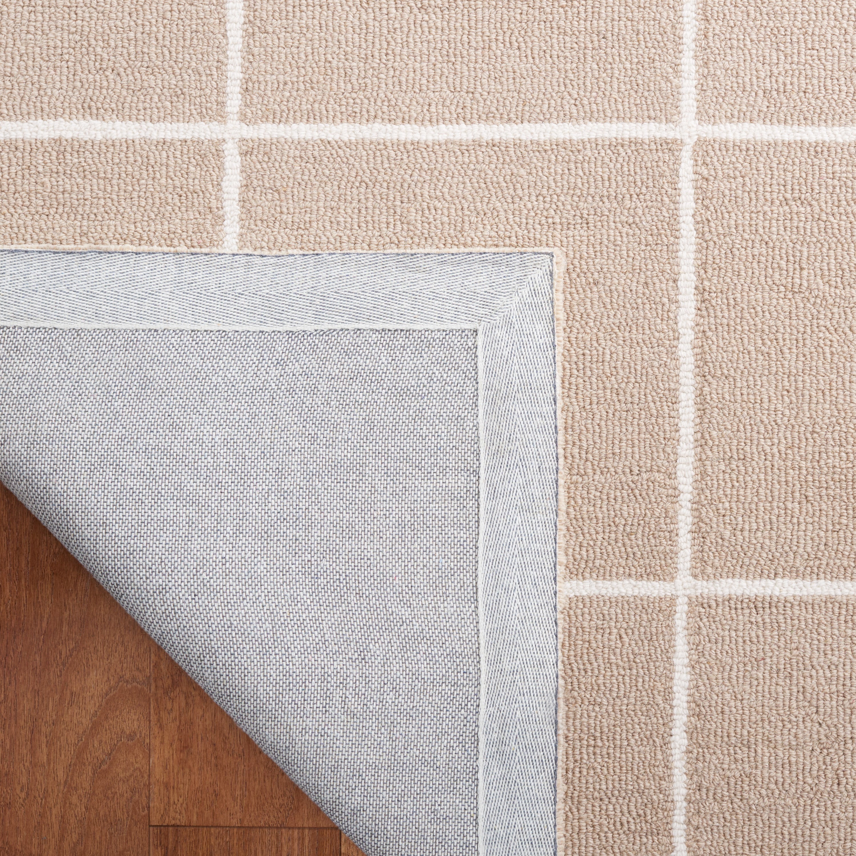 SAFAVIEH Martha Stewart Micro Loop Area Rug, Beige/Ivory, 4' x 6'