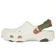 thumbnail image 4 of Crocs Zuecos unisex clásicos todo terreno Chk Chalk 10 US Hombres, 4 of 7