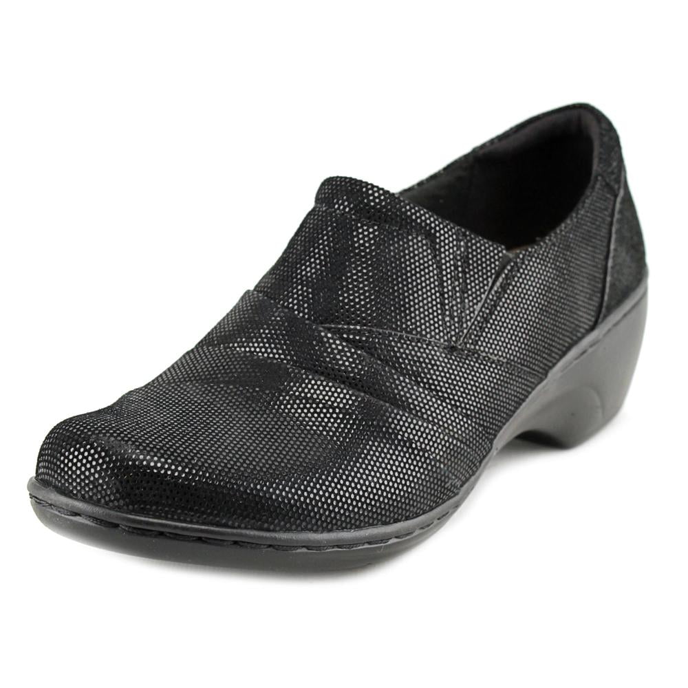 clarks black clogs