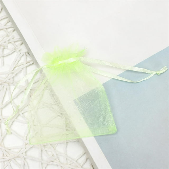 Yazoeia 100 Pcs Sheer Organza Bags, Wedding Favor Bags with Drawstring, Makeup Organza Favor Bags, Drawstring Net Gift Bags, Jewelry Gift Bags for Party Wedding Gift Return Store, CJC912-166037