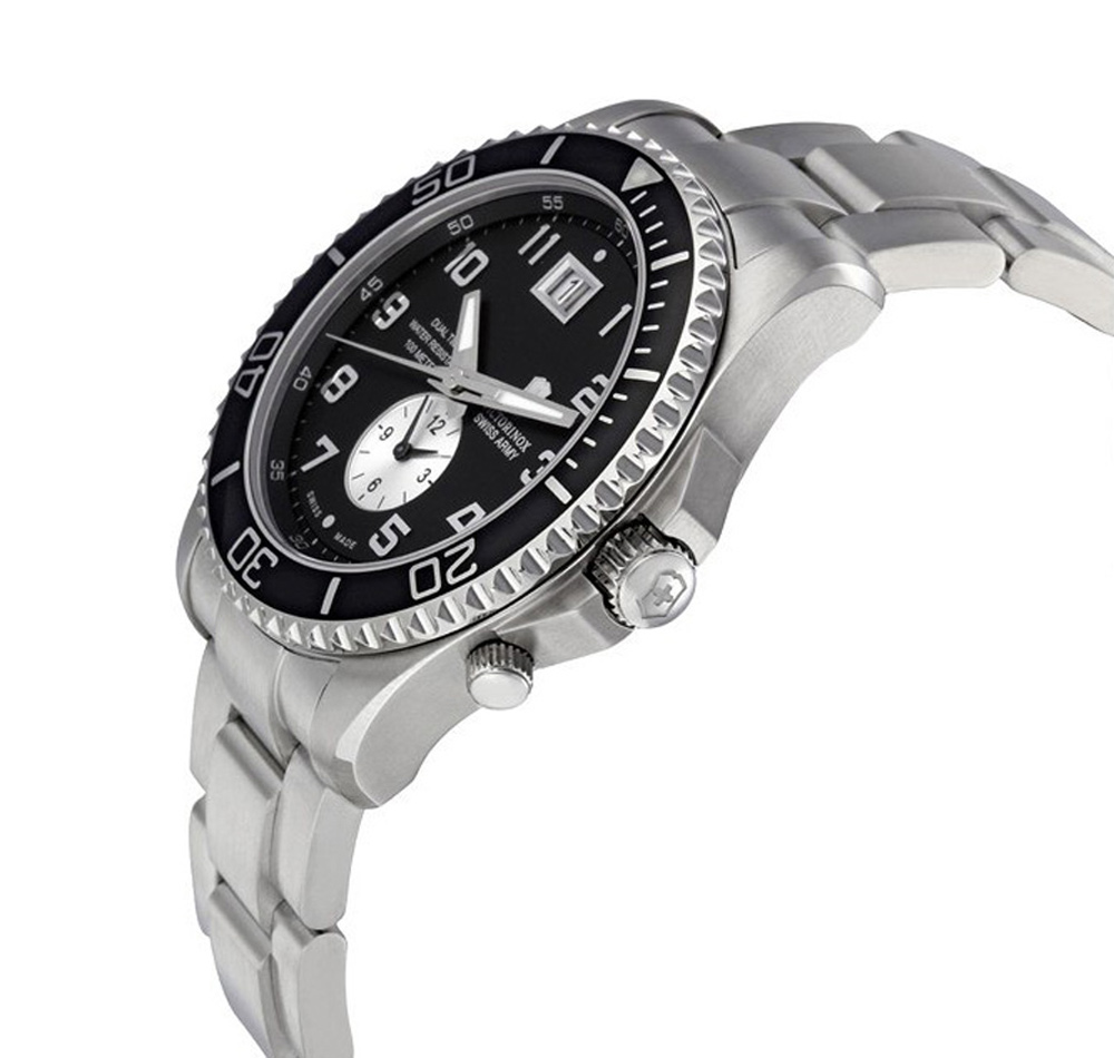 victorinox maverick gs dual time