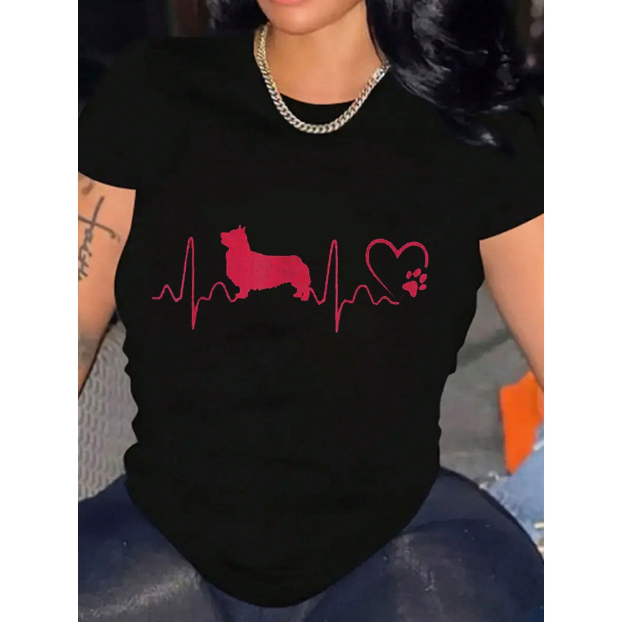 Women's Soccer Mom Panther Heart Graphic Print T-Shirt Casual Cotton Shirt Soft, Breathable, Crew Neck For Everyday Wear