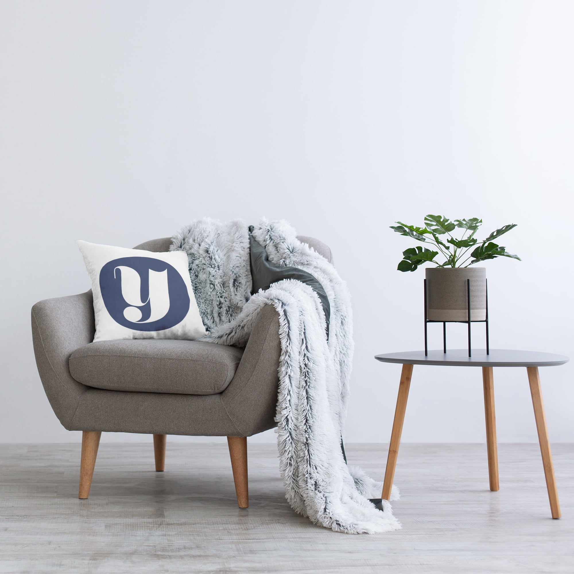 Stupell Industries Blue Circle Letter Y Square Decorative Printed Throw Pillow, 18 x 18