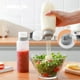 thumbnail image 3 of Botella Exprimible con 5 Agujeros para Condimentos, para Cocina, Ketchup, Mostaza, Mayonesa, Dispensador de Miel, Recipiente para Almacenar Salsas B, 3 of 6