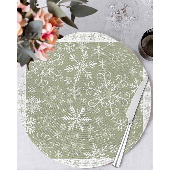 15 Inch Round Placemats Set of 6, Christmas Snowflakes Non Slip Heat Insulation PP Table Mats, Green Xmas Winter Vintage Washable Place Mats for Kitchen Dining Party Table Decor