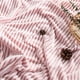 thumbnail image 4 of Manta de felpa lavable para la siesta rosa y blanca 70 * 100 CM, 4 of 8