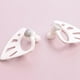 thumbnail image 2 of Lindos auriculares Pink Elf Ear: ¡verdaderos auriculares inalámbricos con luz LED!, 2 of 9