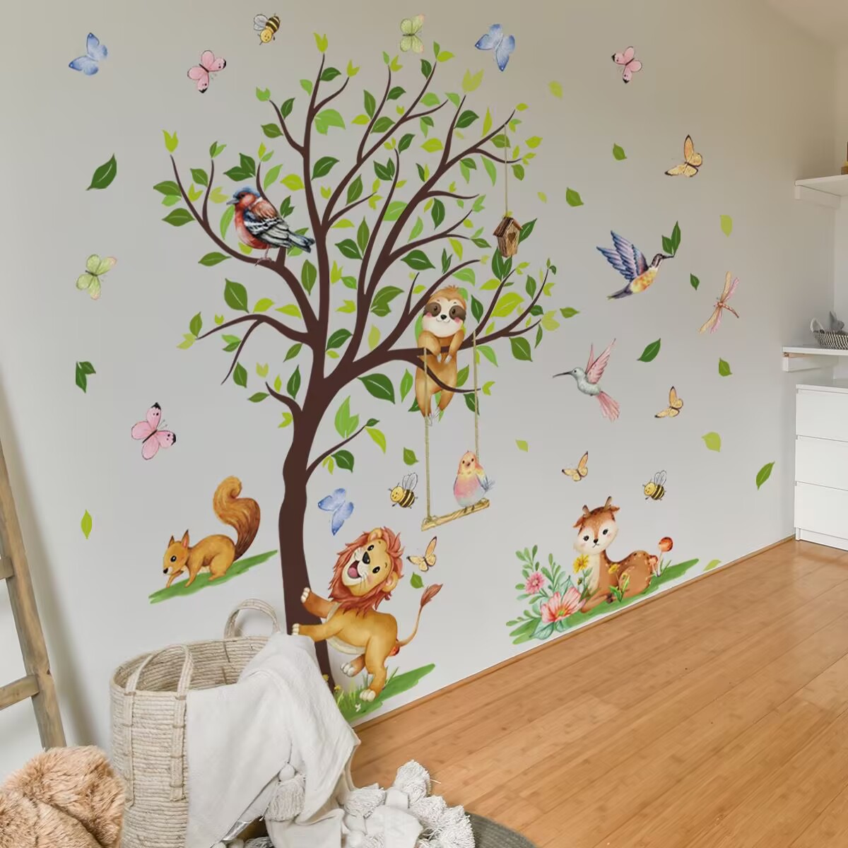 Tree Jungle Animal Wall Decals, Lion Squirrel Deer Wall Stickers Peel and Stick Wall Decal Self Adhesive Wall Art Sticker for Baby Nursery Kids Room Living Room Home Decor