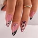 thumbnail image 1 of Uñas postizas de almendras de longitud media, uñas postizas de cobertura total de color rosa, 1 of 5