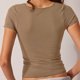 thumbnail image 5 of Camiseta básica de color liso para mujer camiseta ajustada sin costuras camiseta corta atuendo diario, 5 of 9