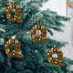 thumbnail image 3 of Adornos navideños artesanales decorativos para el árbol, monogramas decorativos acrílicos 2D con gorro de Papá Noel, 26 letras, adornos navideños colgantes para manualidades, decoración navideña para, 3 of 5