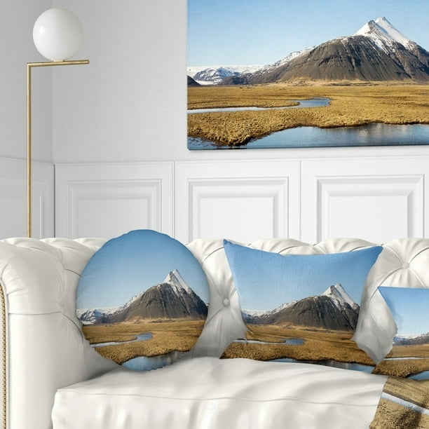 Design Art Designart Scenic Southern Iceland Landscape Photography Throw Pillow Walmart Com Walmart Com