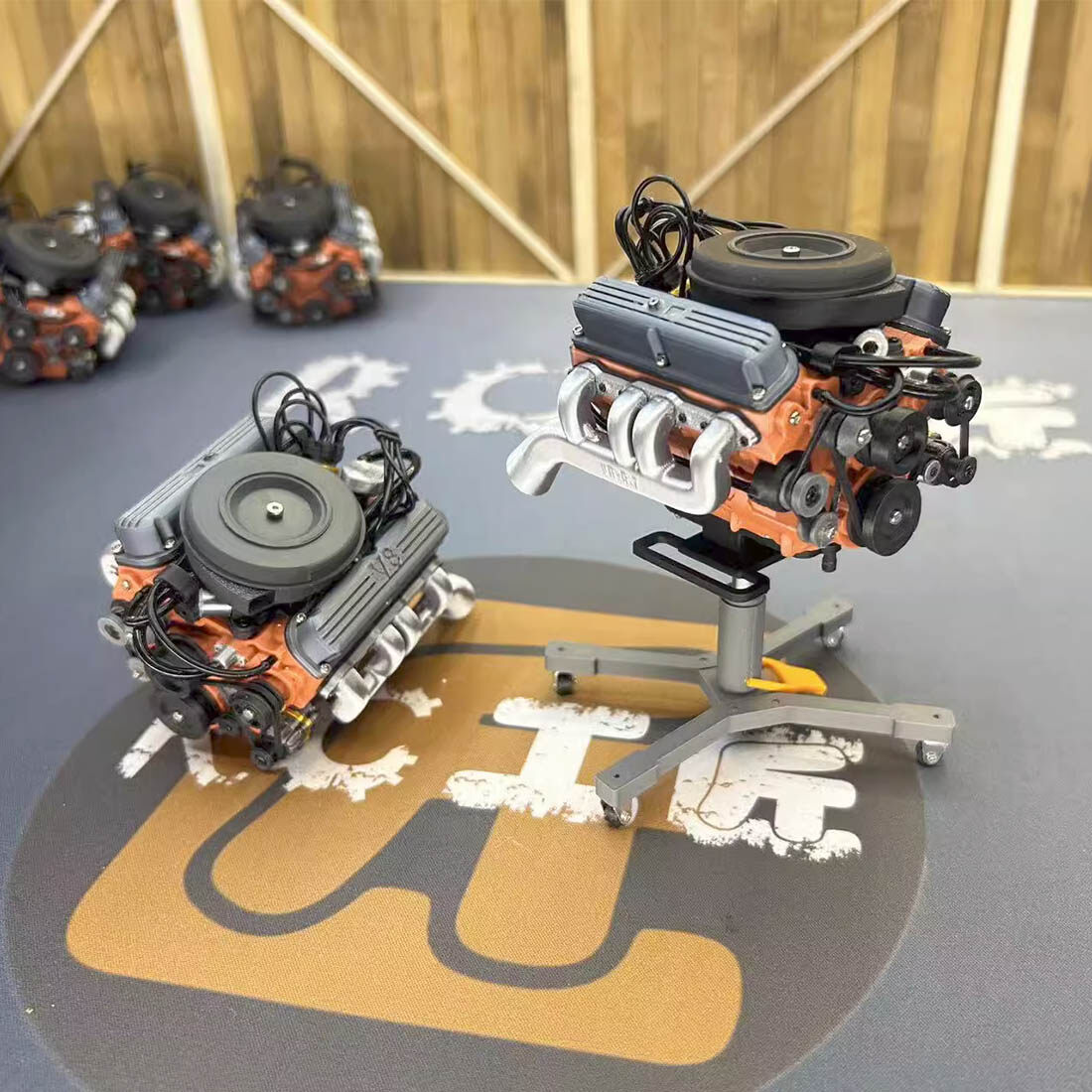 V8 1/10 Mini Internal Combustion Engine Model Static Display for RC Climbing Car Desktop Collector Gift