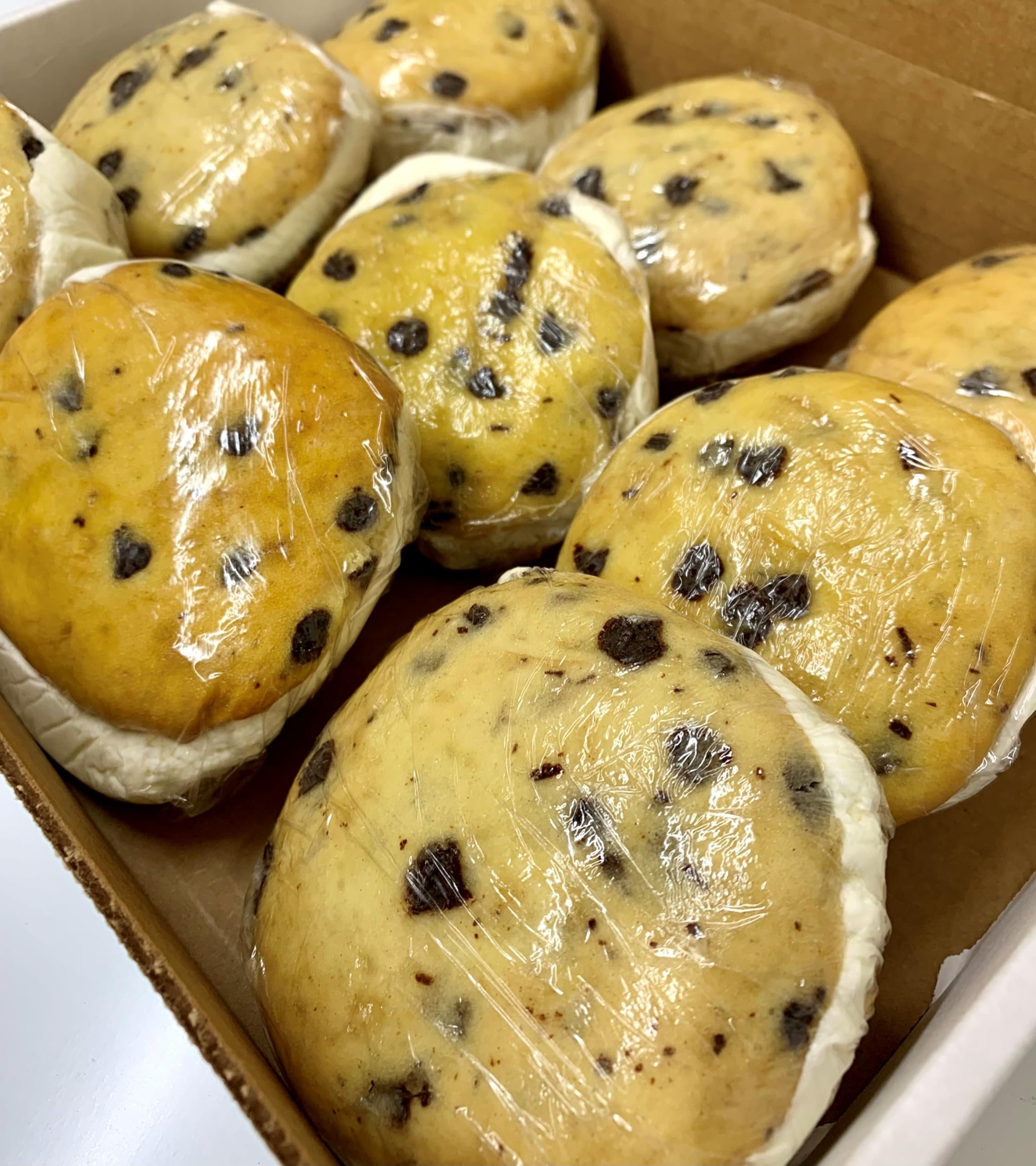 AmishTastes Shady Maple Homemade 9ct Chocolate Chip Whoopie Pies