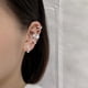 thumbnail image 4 of Pendientes de diamantes falsos estilo europeo y americano con clip de hueso de oreja de diamante en forma de fila, clip de oreja de cruz de onda de circonita sin orejas perforadas, 4 of 6