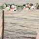 thumbnail image 3 of Guirnalda floral artificial de ratán con rosas artificiales para arreglos de mesa en arco para interiores Azul rosado, 3 of 7