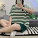 thumbnail image 2 of Conjuntos de pijama retro para mujer, básicos de rayas sueltas, ropa de dormir de verano, estilo clásico hipster americano, cintura elástica, vitalidad juvenil., 2 of 6
