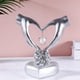 thumbnail image 4 of Escultura de de mano pareja decoración para hogar estatua de amor romántico moderno para decoración de escritorio de estantería de oficina BS8046 Macarena Estatua del gesto del corazón, 4 of 7