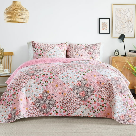 Reversible Patchwork Boho Quilt Full Queen Size, Lightweight Printed Bedspread Coverlet Set with 2 Pillow Shams for Bedroom Decor, All Seasons Use, Pink