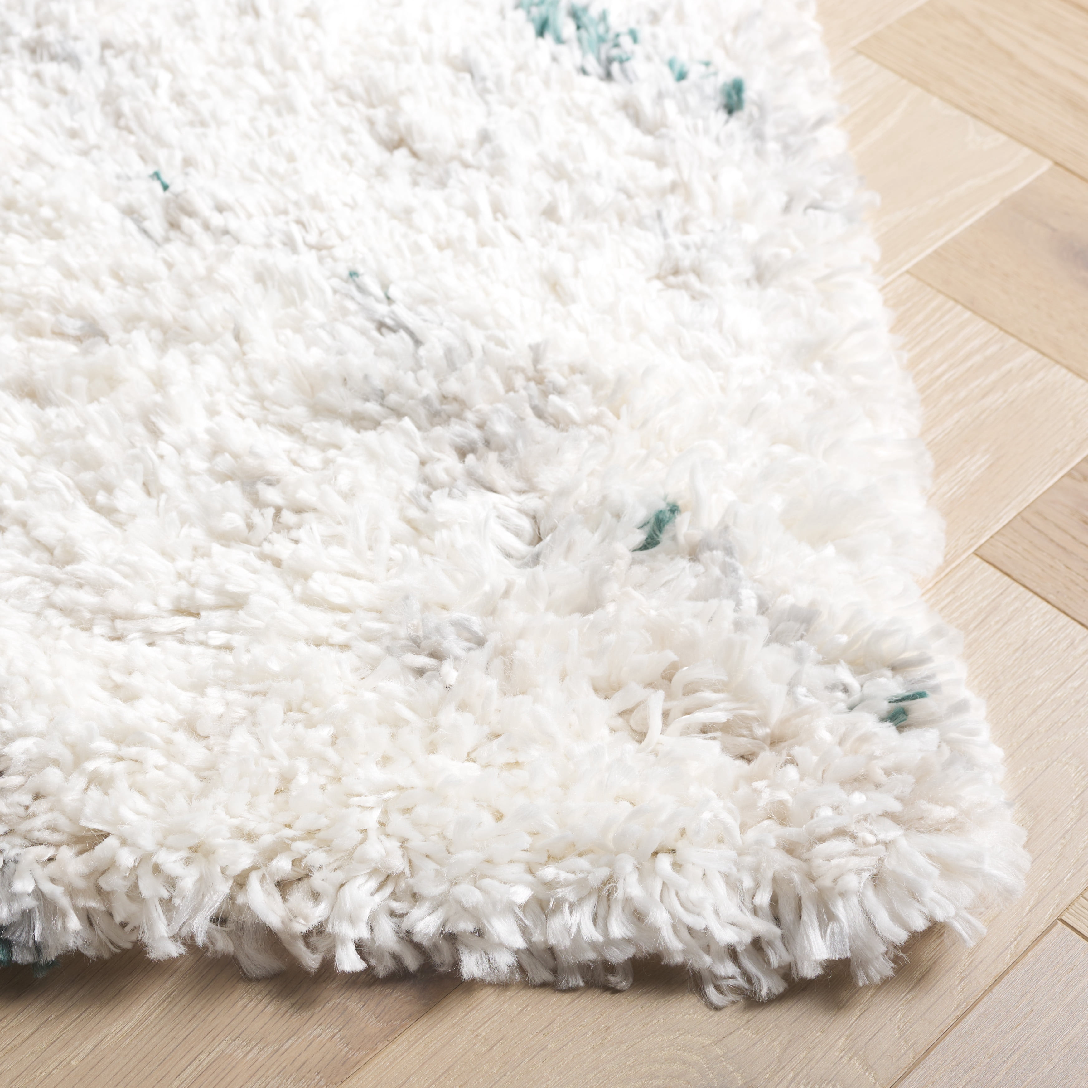 SAFAVIEH Fontana Danita Modern Shag Runner Rug, Ivory/Green, 2'3" x 8'