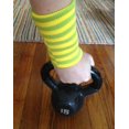 thumbnail image 4 of Coussinets de Protection pour Poignet Kettlebell (Rayures Vertes/jaunes), 4 of 4