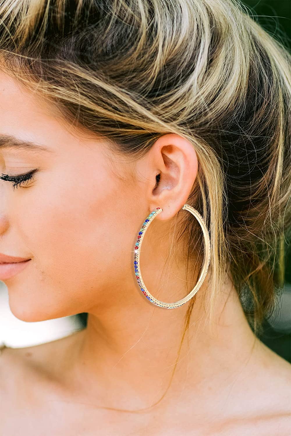 Share 150+ hoop earrings cultural appropriation best seven.edu.vn