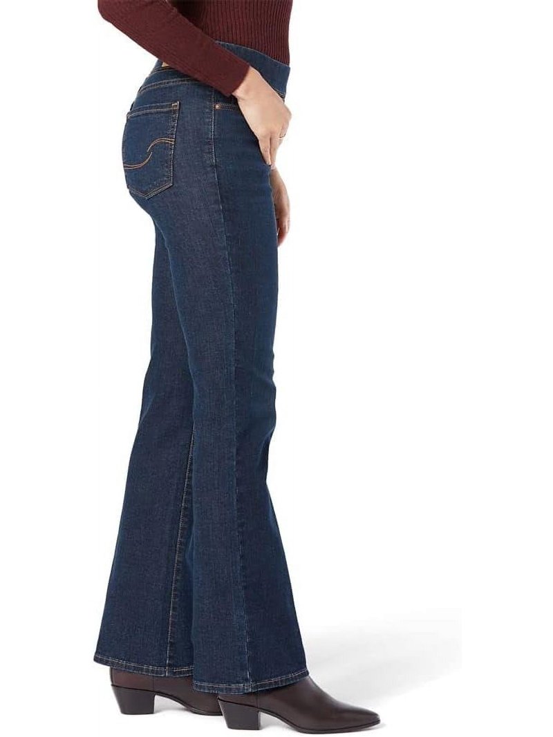 Levi Strauss Signature Gold Women's Totally Shaping Pull-on