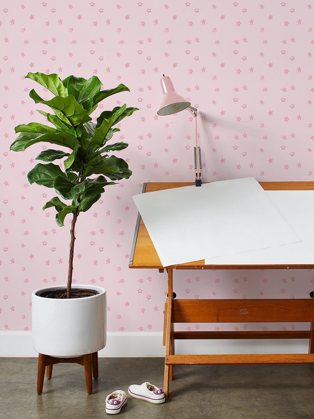 Fantasy Butterfly Stars Removable Vinyl Wallpaper by Barbie - Pink