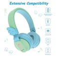 thumbnail image 2 of Auriculares inalámbricos plegables Riwbox BT05 con límite de volumen y micrófono/TF compatible para iPad/iPhone/Tablet verde y azul, 2 of 3