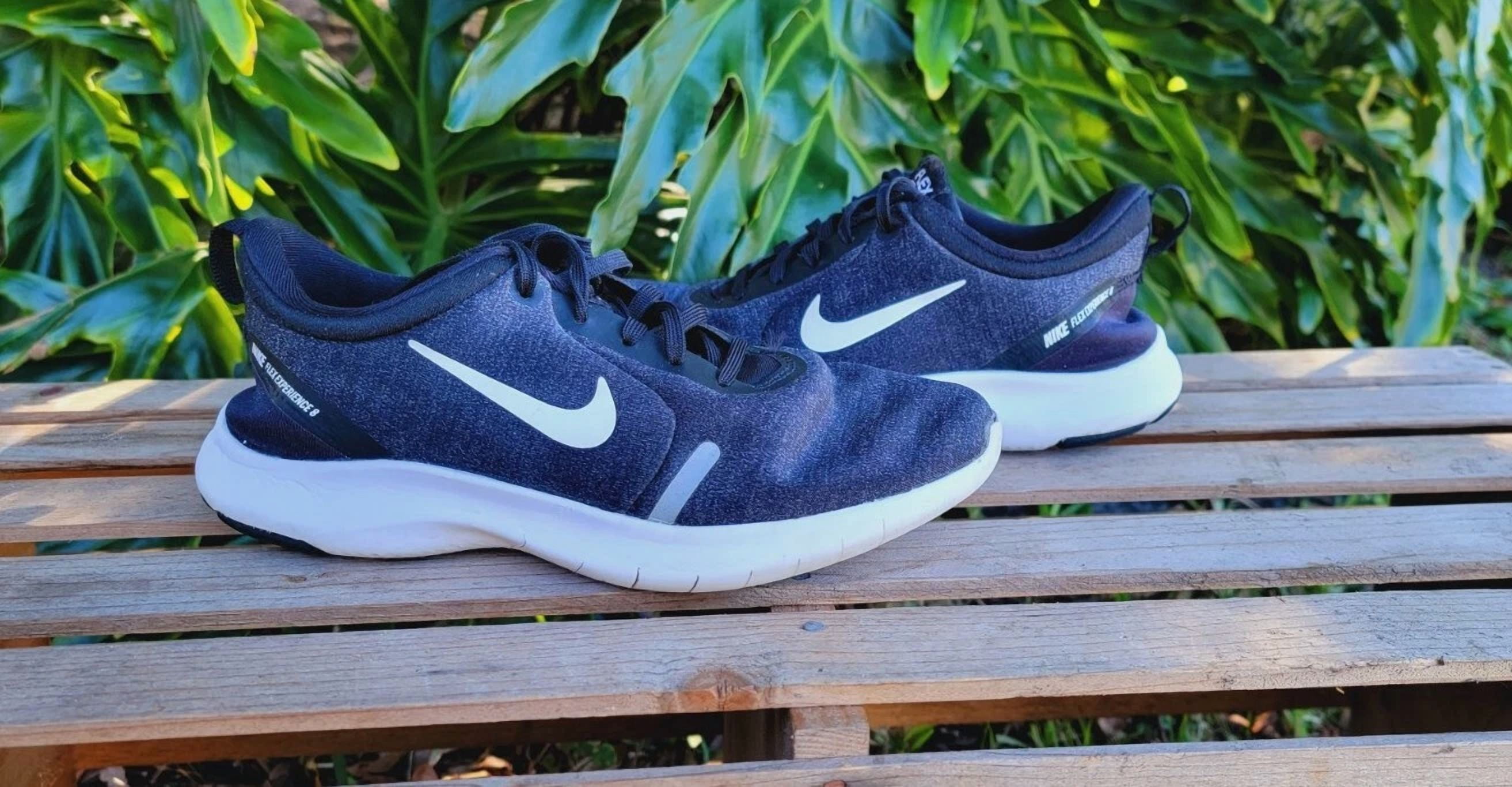 women's running shoe nike flex experience rn 8