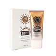thumbnail image 1 of Trigo, protección solar refrescante de verano, protección UV femenina, venta al por mayor, protección solar hidratante, blanqueamiento facial, aislamiento tres en uno Afortunado Sencillez, 1 of 2