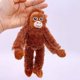 thumbnail image 1 of Muñeco de peluche con colgante de mono pequeño de 20cm, morral de peluche suave, llavero, 1 of 4