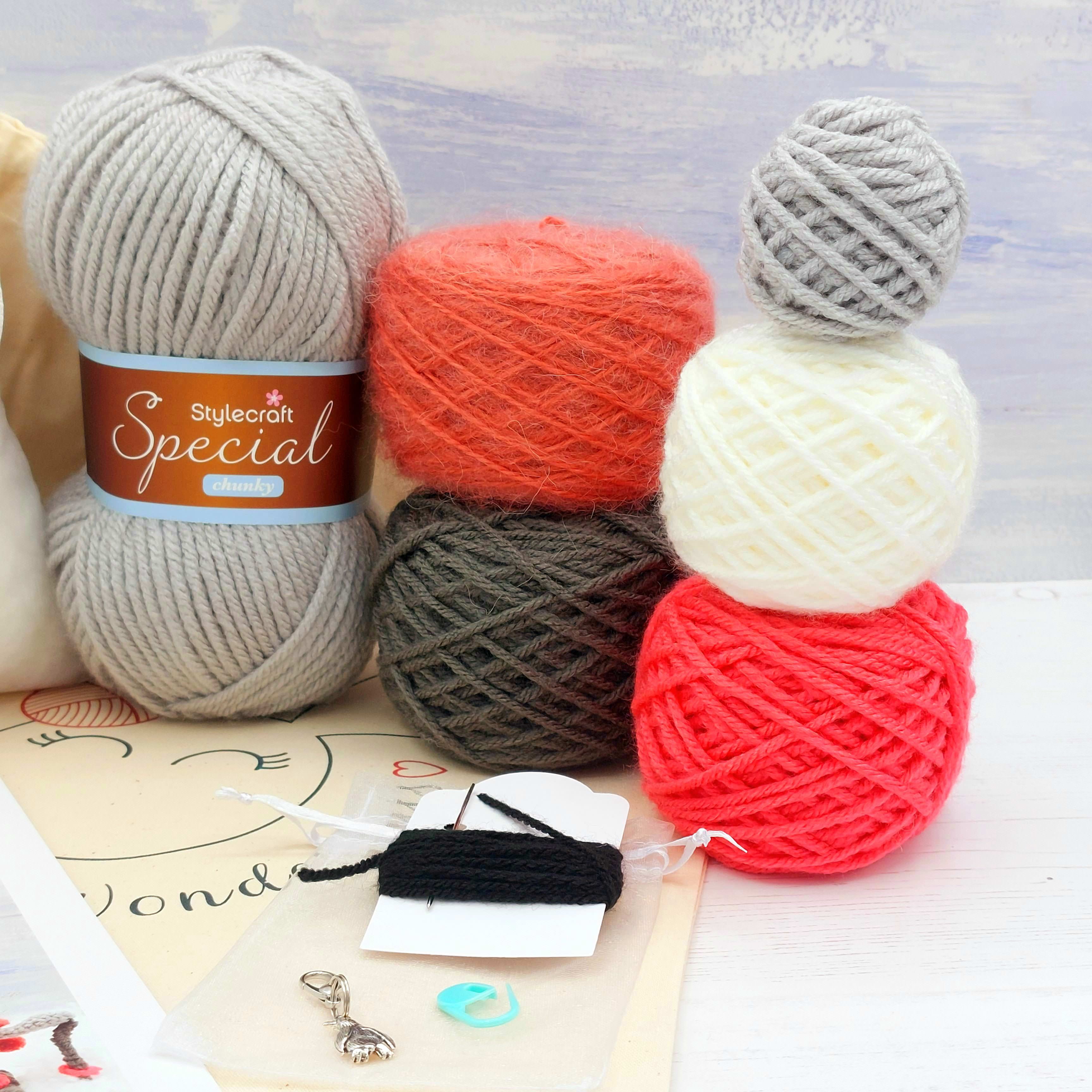 Crochet Kit - Penelope the Penguin & her Chicks