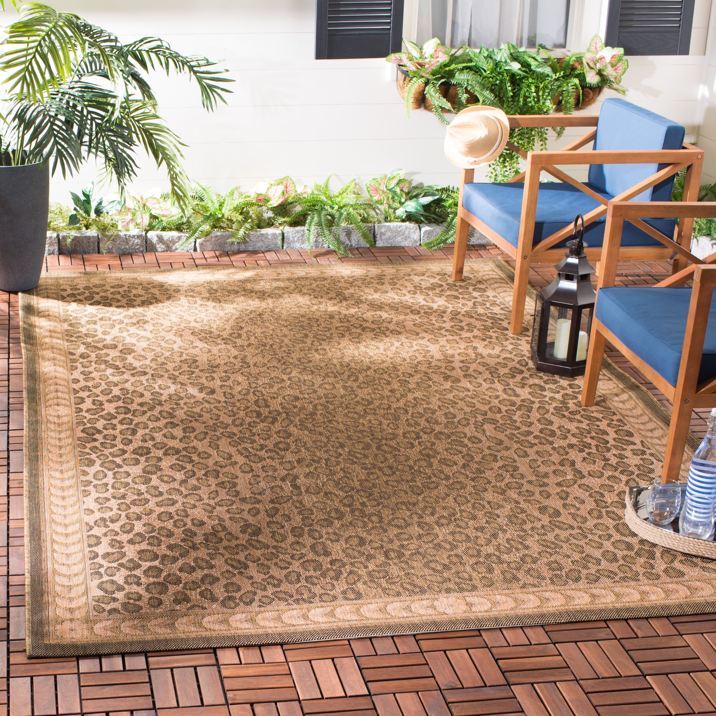 Safavieh Courtyard Candace Spotted Indoor/Outdoor Area Rug, Natural/Gold, 2' x 3'7"