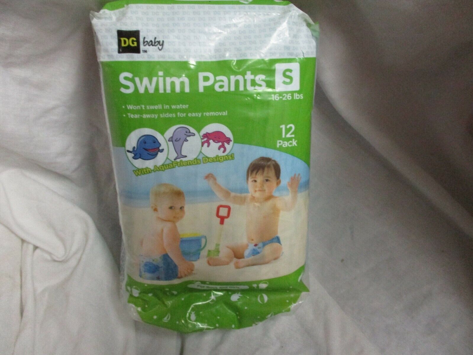DG Baby Swim Pants Disposable Diaper Boys & Girls sz Small (1626 lbs