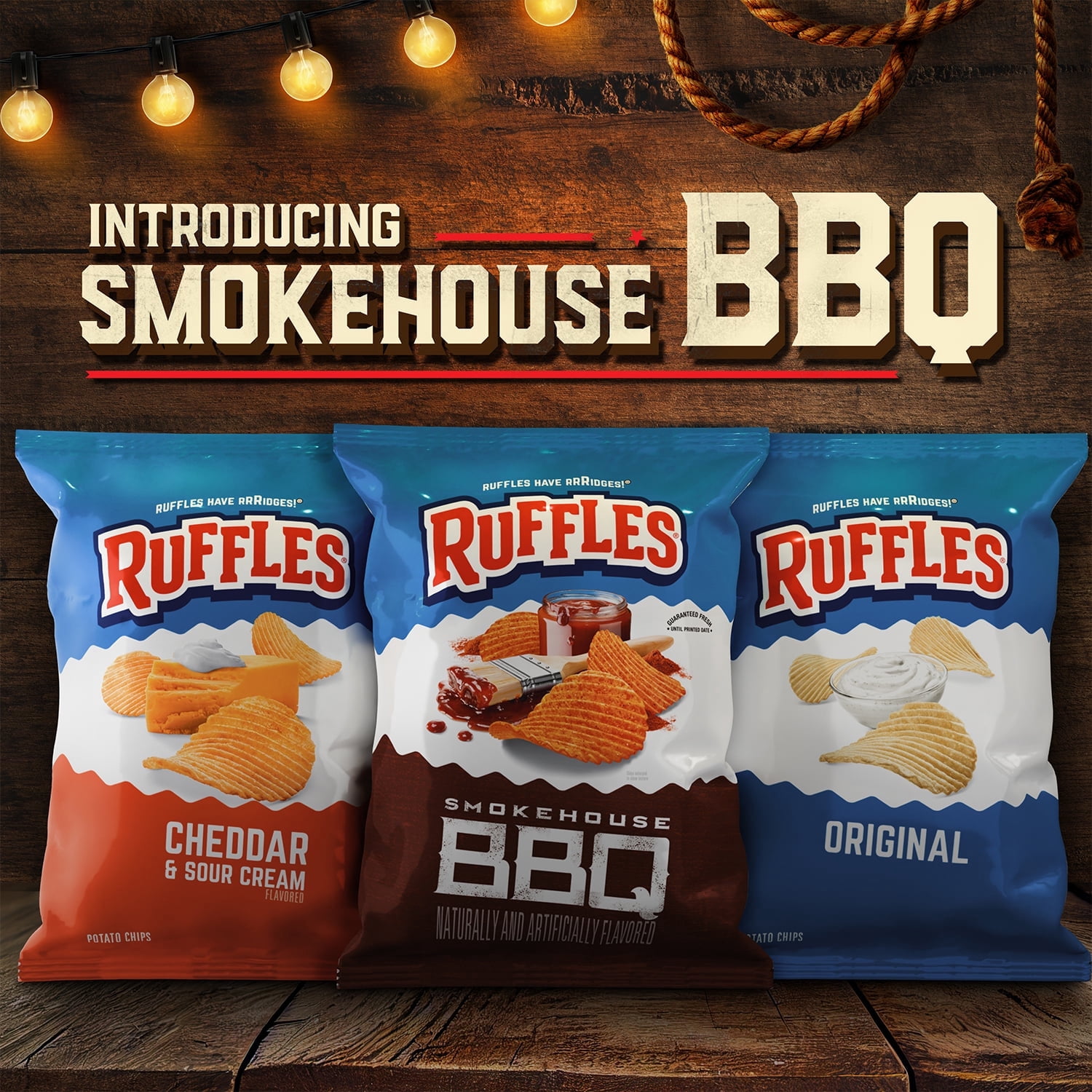 Ruffles Smokehouse BBQ Naturally and Artificially Flavored Potato Chips, 8 oz ( 5 Pack )