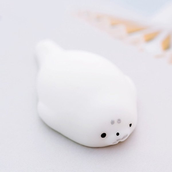 2023 Nuevo Lindo Fantasma De Felpa De Halloween Con Un Pequeño Pergamino , Premium Mini Fieltro Caja De Grande Para Los Amantes De La Decoración (1PCS)